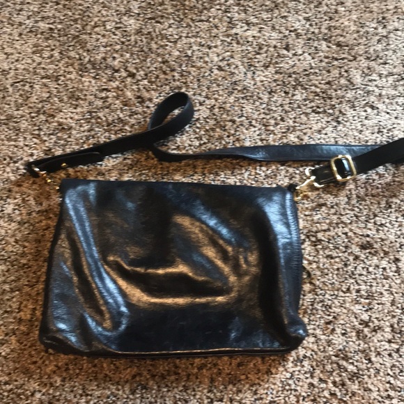 Authentic Tory Burch Dena Foldover Crossbody - Picture 2 of 7